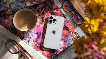 Czym się różni iPhone 13 od 14 w kontekście etui i szkła