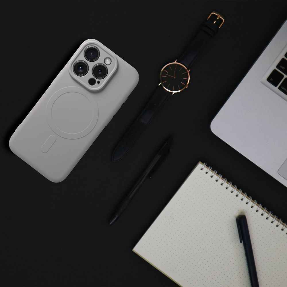 Futerał SILICONE MAG COVER (big hole) kompatybilny z MagSafe do iPhone 16 Pro tytanowy szary